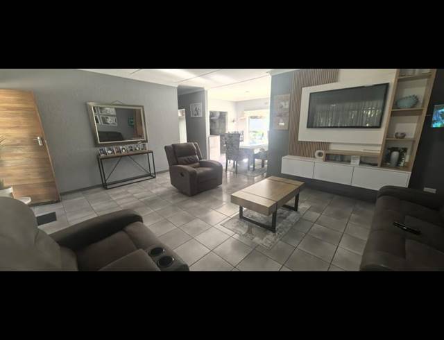 4 BEDROOM HOUSE FOR SALE IN MINDALORE